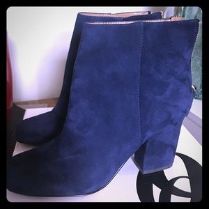 Nine west suede navy blue booties - size 6.5